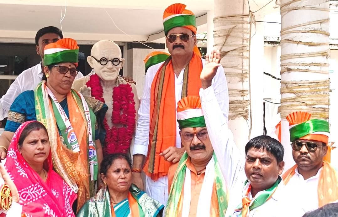 Tricolor marches completed in the blocks, grand march at the district headquarters on Thursday
