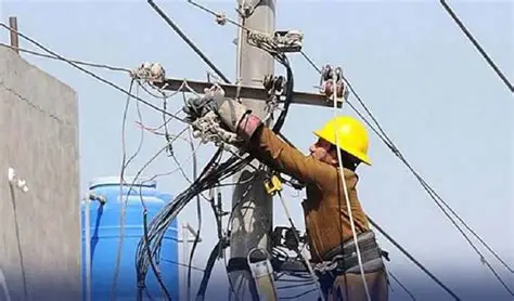 आपके बिजली बिल का कड़वा सच: क्या बिजली चोरों का बोझ उठा रहे हैं ईमानदार उपभोक्ता? आपके बिजली बिल का कड़वा सच: क्या बिजली चोरों का बोझ उठा रहे हैं ईमानदार उपभोक्ता?